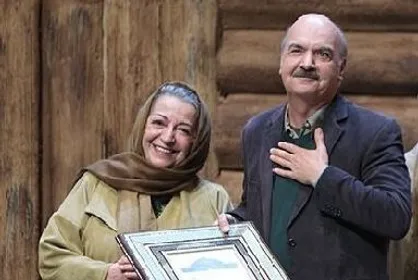 غافلگیری ایرج طهماسب در جشنواره قصه گویی توسط مرضیه برومند