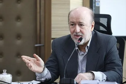 افتخاری: هواداران استقلال و تراکتورسازی تیم خودشان را تشویق کنند/ آن&zwnj;هایی که شعار غیر اخلاقی می&zwnj;دهند استقلالی نیستند