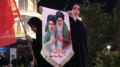 سلام بر مدافعان ایران؛ نوای مردم رشت در قرار صد و سی و نهم+فیلم