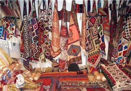 لزوم ایجاد بازارچه دائمی صنایع&zwnj; دستی&nbsp;در کهگیلویه و بویراحمد