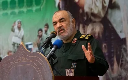 سرلشکر سلامی: قدرت موشکی ضامن عقب&zwnj;نشینی دشمن است/ دست&zwnj;ها روی ماشه است