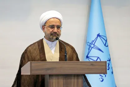 مصدق: نباید کسی ۶ ماه معطل ملاقات با رئیس دادگستری باشد / از معیشت کارکنان قوه راضی نیستیم
