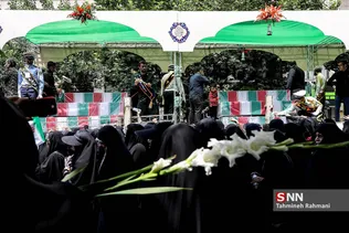 مراسم تشییع پیکر مطهر ۱۵۰ شهید دفاع مقدس در تهران