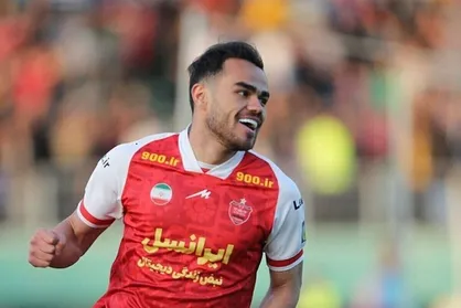 اولین واکنش اورونوف به تمدید قرارداد با پرسپولیس +عکس