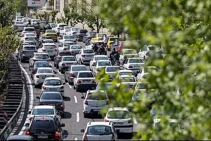 ترافیک سنگین در برخی مقاطع محور&zwnj;های هراز و چالوس