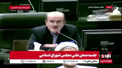 لاهوتی: وزارت جهاد کشاورزی به گمرک اعلام کرده که چای جزو محصولات پر آب است؛ این از علائم ظهور است!