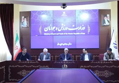 برگزاری سومین جلسه بررسی اخذ مجوز حرفه&zwnj;ای سرخابی&zwnj;ها با حضور وزیر ورزش