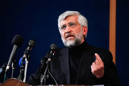 جلیلی:۵۵ میلیارد دلار ارز تخصیص یافت، ولی با دلار ۴۲۰۰ سنگ پا و گل مصنوعی وارد شد