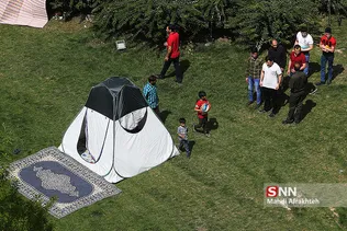 روز طبیعت در پل طبیعت تهران