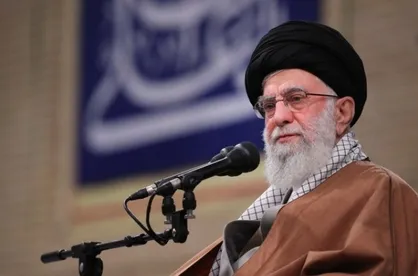 دیدار هزاران نفر از قشر&zwnj;های مختلف مردم با رهبر معظم انقلاب