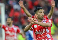 مسلمان در پرسپولیس می‌ماند