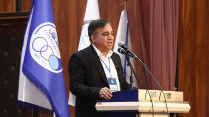 برگزاری نشست علی تاجرنیا با وزیر ورزش و جوانان/ درخواست ساخت ورزشگاه اختصاصی برای استقلال