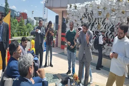 معاون علمی، فناوری و اقتصاد دانش&zwnj;بنیان رئیس جمهور از نماد خادم المصطفی(ص) رونمایی کرد