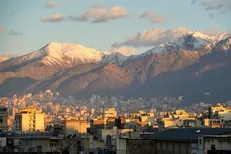 هوای تهران برای همه گروه‌های جامعه ناسالم شد