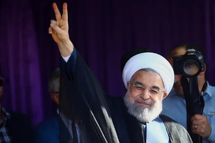 دولت روحانی، چون نتوانست وام بگیرد بدهی&zwnj;های خارجی&zwnj;اش کم شده است