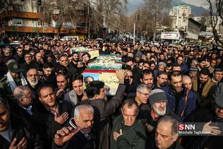 تشییع پیکر ۳ تن از شهیدان سانحه هوایی