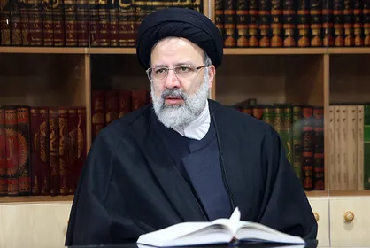 جبهه انقلاب و دانشگاهیان متعهد آمادگی خود را برای هر نوع همکاری با رئیس جمهور منتخب اعلام کردند