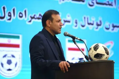 عزیزی خادم: تمام قد از اسکوچیچ حمایت می&zwnj;کنیم