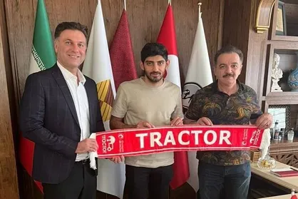 رسمی: شماره ۹ پرسپولیس به تراکتور پیوست
