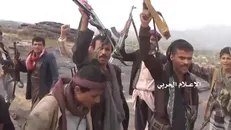 انصارالله و ارتش، شبه نظامیان سعودی را محاصره کردند/ الخوخه بزودی آزاد می‌شود
