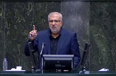 وزیر نفت: در ایام نوروز هیچ جایگاه سوختی با کمبود بنزین مواجه نشد