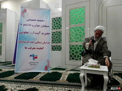 دانشجویان پیگیر تریبون نماز جمعه باشند/ جریان انحرافی در پشت ۳۰۰ نفری که به رهبری نامه نوشتند وجود دارد