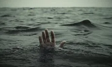 غرق شدن قایق تفریحی در آب‌های خلیج فارس/ ۳ سرنشین نجات یافتند