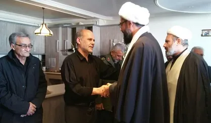 نماینده ولی فقیه در همدان از خانواده شهدای سانحه هوایی تهران_کی&zwnj;یف دلجویی کرد