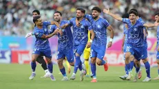 استقلال تعطیل شد