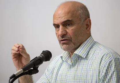 فیلم/ مومنی: بي&zwnj;برنامگي دولت با هيچ اشتباهي قابل قياس نيست