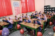 زنگ آغاز سال تحصیلی در بیجار گروس کردستان با اهتزاز پرچم جمهوری اسلامی ایران +فیلم
