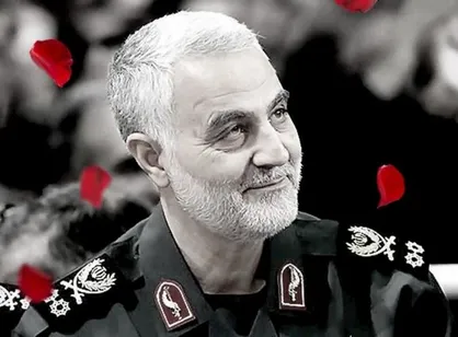 ببیند| دست نوشته حاج قاسم در وصف لحظه ورود به ضریح حضرت زینب (س)