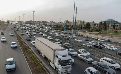 ترافیک پرحجم در ورودی&zwnj;های تهران؛ موج بازگشت مردم به پایتخت