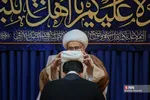 
ملبس شدن جمعی از طلاب به دست آیت الله نوری همدانی
