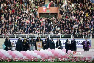 اجتماع ۲۵ هزار نفری دختران انقلاب در مشهد