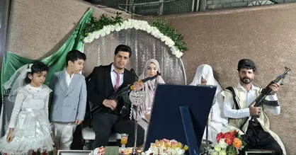 جشنِ ازدواج در میدان خیابان/ از شهرکرد تا اردبیل عشق است که نمایان می&zwnj;شود + فیلم