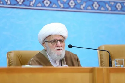 وحدت اسلامی مقدمه رسیدن به تمدن نوین اسلامی است/ برای رسیدن به تمدن اسلامی باید گفتگو کنیم/ میانه&zwnj;روی می&zwnj;تواند ما را به سمت وحدت سوق دهد