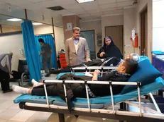 دو دانش آموز تصادف ون با نیسان مرخص شدند