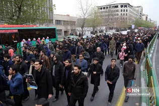 تجمع دانشجویان در دانشگاه تهران