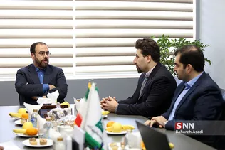 بازدید معاون پارلمانی رئیس جمهور از کارخانه نوآوری آزادی
