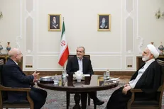 تأکید سران قوا بر تحکیم وحدت ملی و صیانت از اقتدار ایران در نشست سه‌قوه
