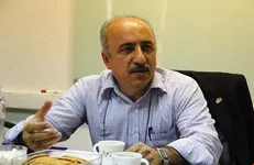 افقه: مشکل فروش نفت با خرید چین مرتفع شده / ۶ برابر شدن نرخ تورم حاصل تداوم سوء تدبیر سه دهه‌