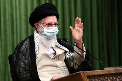 اقدامات رهبر انقلاب برای مبارزه با کرونا