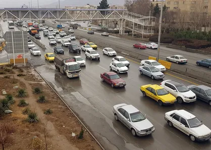 مرکز کنترل راهور ناجا از بارش باران در محورهای هفت استان خبر داد