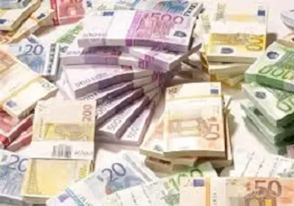 نرخ پوند و یورو کاهش یافت+ جدول