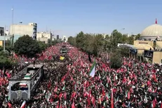 قدردانی رئیس هلال احمر از مردم، داوطلبان و اعضای هلال احمر از حضور در مراسم تشییع رهبر شهید