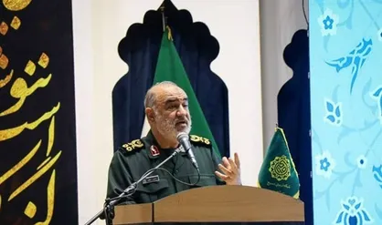 ملت ایران جریان حرکت دشمن را معکوس کرد