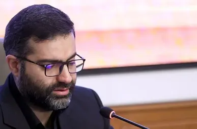 سقاب اصفهانی: امکان ایجاد بازار برای خرید و فروش سهمیه بنزین وجود دارد + فیلم