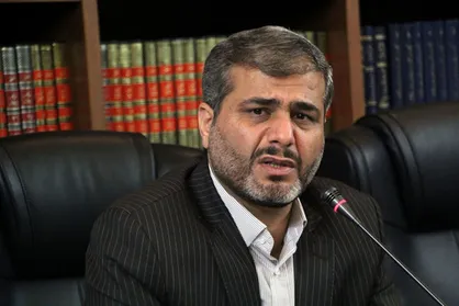 بازدید القاصی از انبار&zwnj;های جمع&zwnj;آوری و فروش اموال تملیکی