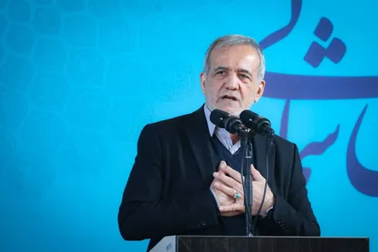 پزشکیان: توسعه پایدار این نیست که تقاضا ایجاد کنیم و لوله&zwnj;کشی کنیم ولی گاز نداشته باشیم + فیلم